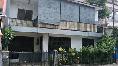 Hunian Mewah di Kawasan Tomang, Jakarta Barat, LB 199m², Harga 3,2 Miliar