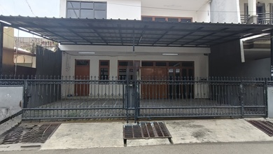 Rumah Mewah di Palmerah, Jakarta Barat, 6 KT, LT 170m²