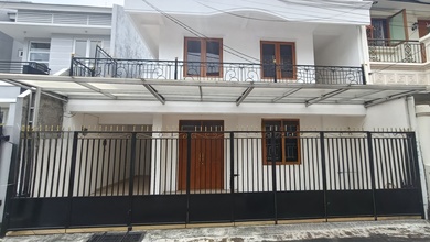 Rumah Sewa Murah Lokasi Tomang, Jakarta Barat, LB 175m²