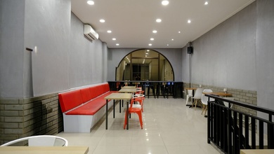 Ruko Usaha 1 Muka 4 Lantai Full Renov Desain Cafe Disewakan Sedayu City Kelapa Gading Jakarta Utara Ruko di Old Shanghai, Sedayu City, Jl. Sedayu City, Cakung Barat, Cakung, Kota Jakarta Timur, DKI Jakarta, Indonesia, 13910, Kelapa Gading 67.5 m² Unfurnis