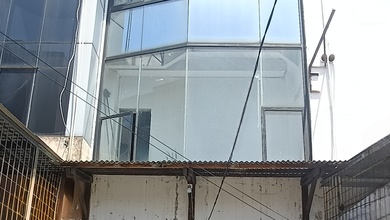 Ruko Usaha 3,5 Lantai Row Jalan 3 Mobil Dijual Lokasi Strategis Gunung Sahari Jakarta Pusat Ruko di Gunung Sahari Utara, Sawah Besar, Kota Jakarta Pusat, DKI Jakarta, Indonesia, Gunung Sahari 60.0 m² Unfurnished SHM