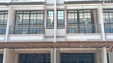 Rukan Gandeng 2 Usaha 3,5 Lantai Gading Soho Disewakan Kelapa Gading Jakarta Utara Ruko di Old Shanghai, Sedayu City, Jl. Sedayu City, Cakung Barat, Cakung, Kota Jakarta Timur, DKI Jakarta, Indonesia, 13910, Kelapa Gading 157.5 m² Unfurnished PPJB