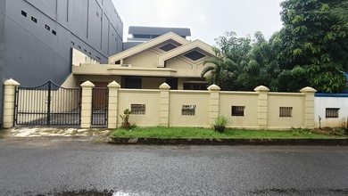 Rumah Sewa Nyaman Lokasi Sunter, Jakarta Utara, LB 300m²