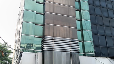 Ruko Usaha Hoek Bagus dan Rapih 4 Lantai Siap Pakai Cocok untuk Kantor,Bank dan Lain-Lain Lokasi Strategis Ruko Menghadap Jalan Raya Dijual Jatinegara Timur Jakarta Timur