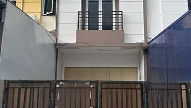 Rumah Dijual di Petojo, Jakarta Pusat, LB 169m², Harga Terbaik!