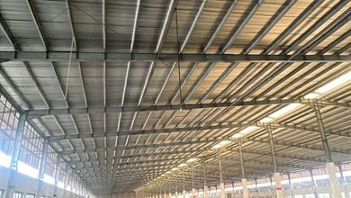 Pabrik Dalam Kawasan Industri Di Karawang Timur