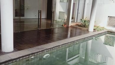 Rumah Premium di Kemang, Jakarta Selatan, Luas 298 m2