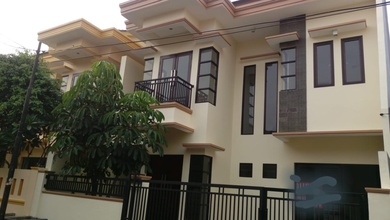 Rumah Area Premium Rawamangun, Jakarta Timur - Harga Terbaik 5,7 Miliar