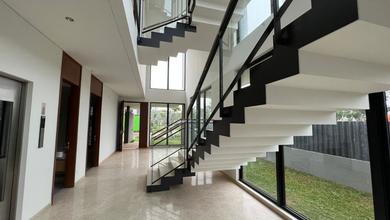 Rumah Sewaan Area BSD, Tangerang Selatan, LB 545m², 5 KT
