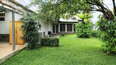 Penawaran Langka, rumah Mewah di Kebayoran Baru, Jakarta Selatan, LB 400m²