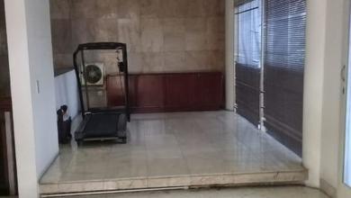 Rumah premium dengan Lahan 400 m2 Daerah Kebayoran Baru, Jakarta Selatan