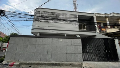 Rumah Mewah di Kawasan Utan Kayu, Jakarta Timur, LB 250m², Harga 3,5 Miliar