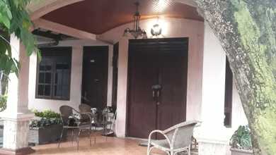 Dijual rumah Eksklusif di Utan Kayu, Jakarta Timur - LT 1225m²