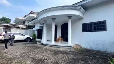 Penawaran Eksklusif, rumah Prestisius di Cawang, Jakarta Timur, LB 500m²