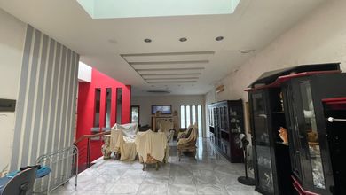 Dijual rumah Eksklusif di Cawang, Jakarta Timur - LT 295m²