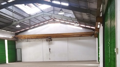 Gudang Dengan Crane Siap Huni Di Cakung