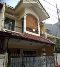 Kesempatan Eksklusif, rumah Mewah di Rawamangun, Jakarta Timur, LB 200m²