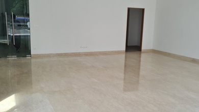 Northpoint. Disewakan Gedung 5 Lantai. Pinggir Jalan. bisa Multibisnis