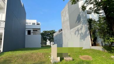 Tanah Luas 300 m2 Area Strategis Gading Serpong The Spring, Dijual Terjangkau