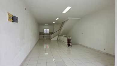 Disewakan Ruko Pinggir Jalan, Depan Universitas Atma Jaya, Free Parkir, Gandeng 3 Bisa Satuan