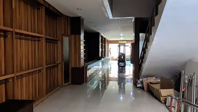 Ruko Di Pasar Lama , Harga Termurah, Hadap Jalan, Cocok Untuk Usaha Dan Kantor, Pasar Lama Tangerang