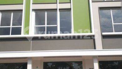 Dijual Ruko Luas Siap Pakai Menghadap Jalan Besar