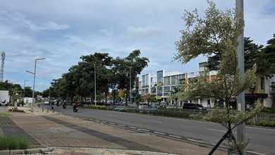 Disewakan Ruko di Pinggir Jalan, Free Parkir, Ruko Baru, Gading Serpong, Cocok untuk Usaha dan Kantor