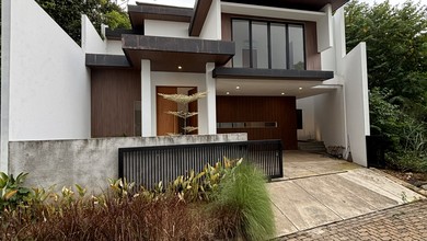 Penawaran Eksklusif, rumah Prestisius di Cinere, Depok, LB 200m²