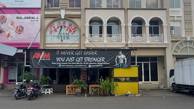 Ruko Gandeng, depan taman, parkir luas, HGB, di Grand Galaxy, Bekasi di Grand Galaxy City, Bekasi