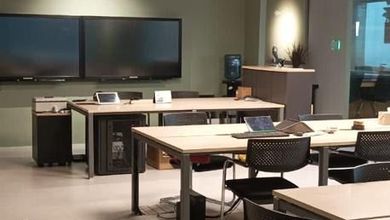 Office Space, interior modern minimalis di Grand Slipi Tower, Jakarta Barat