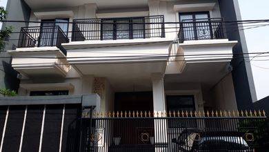 Jual Rumah Siap Tinggal area Sunrise Garden, Jakarta Barat, LT 148 m2