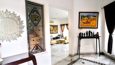 For Sale rumah Mewah di Intercon, Jakarta Barat - LT 500m²