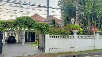 Rumah Prestisius di Kawasan Menteng, Jakarta Pusat, LB 500m², Harga 55 Miliar