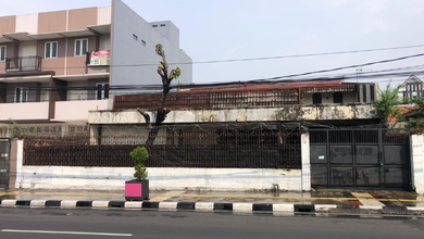 Rumah Prestisius di Kawasan Jatinegara, Jakarta Timur, LB 439m², Harga 20 Miliar
