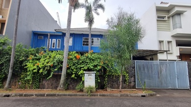 Rumah Elegan di Puri Indah, Jakarta Barat, 4 Kamar Tidur, LT 360m²