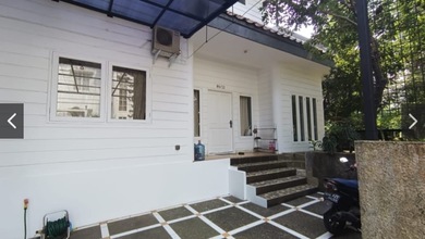 Rumah Prestisius di Kawasan Citra Grand, Jakarta Timur, LB 160m², Harga 2,7 Miliar