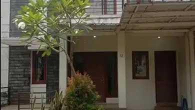 Kesempatan Rumah di Raffles Hills, Jakarta Timur, LB 150m², Harga 1,65 Miliar