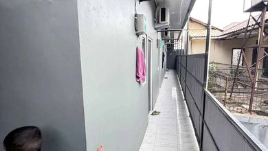 Rumah Induk dan Lima Pintu Kos-Kos An di Condet Jakarta Timur