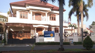 Rumah Area Luxury Raffles Hills, Jakarta Timur - Harga Menarik 10 Miliar