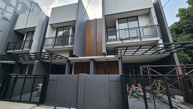 Hunian Favorit di Gading Serpong, Tangerang, 2 KT, Harga 1,1 Miliar
