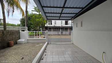 Rumah Dijual di Gading Serpong, Tangerang, LB 150m², Harga Kompetitif!