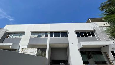 Kantor dan Gudang Full Furnished Bagus Siap Pakai Taman Tekno Bsd