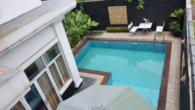 Rumah Area Luxury Gading Serpong, Tangerang - Harga Menarik 12,5 Miliar