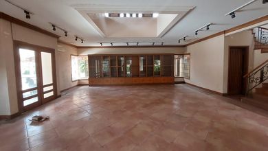 Hunian Elegan di Pondok Indah, Jakarta Selatan, 3 Kamar Tidur, LT 2647m²