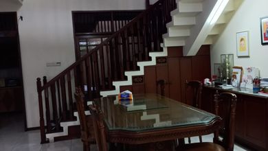 Rumah Mewah Luas 330 m2, area Kedoya Baru, Jakarta Barat