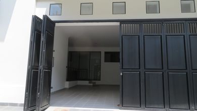 Hunian Mewah di Kawasan Green Ville, Jakarta Barat, LB 503m², Harga 7 Miliar