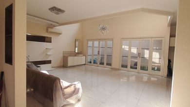 Dijual rumah Mewah di Kedoya Baru, Jakarta Barat - LT 247m²