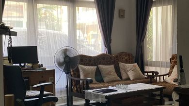 Rumah Elegan di Kayu Putih, Jakarta Timur, 4 KT, LT 206m²