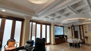 Hunian Mewah di Kawasan Kedoya Baru, Jakarta Barat, LB 550m², Harga 12,9 Miliar