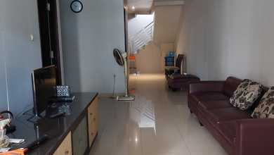 Rumah premium dengan Lahan 126 m2 Daerah Green Ville, Jakarta Barat
